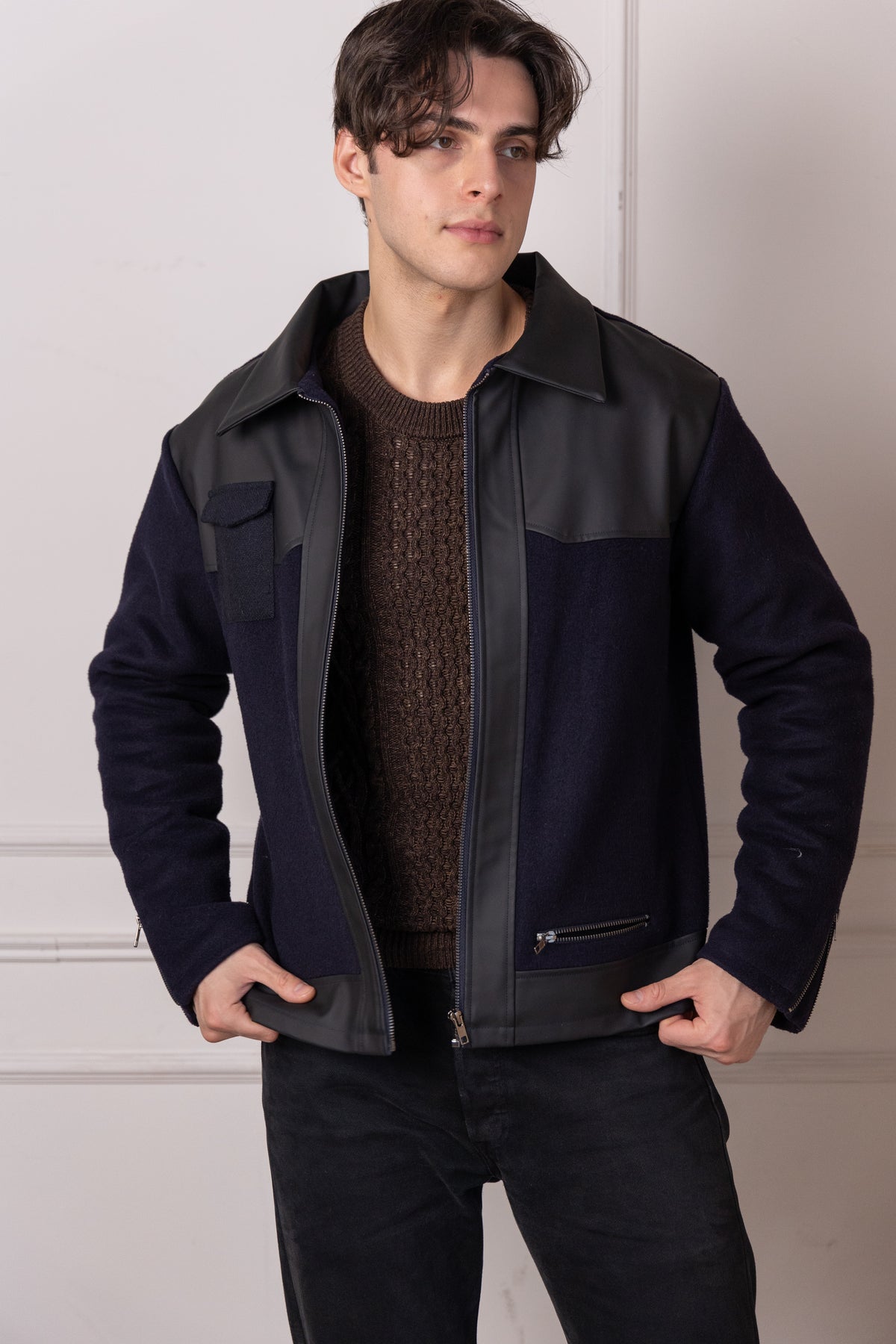 Black Pocket-Style Casual Jacket for Men